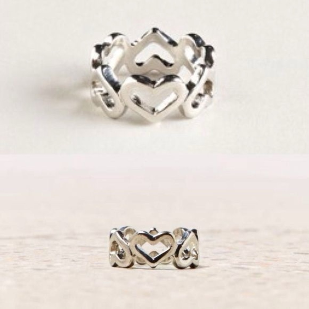 AEO Heart Ring - Picture 2 of 3